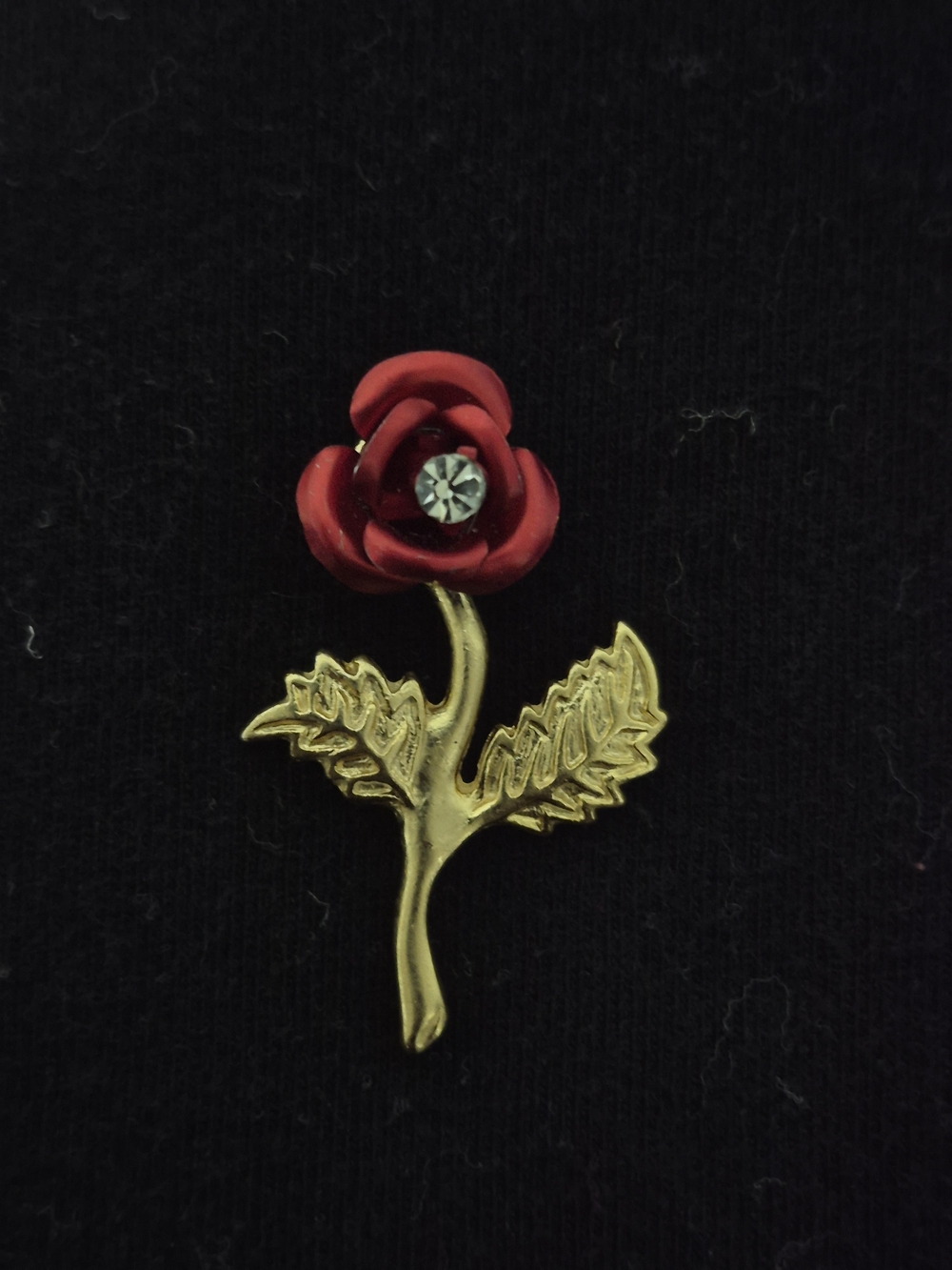Vintage Red Rose Rhinestone Gold Tone Lapel Pin Brooch Floral Costume Jewelry
